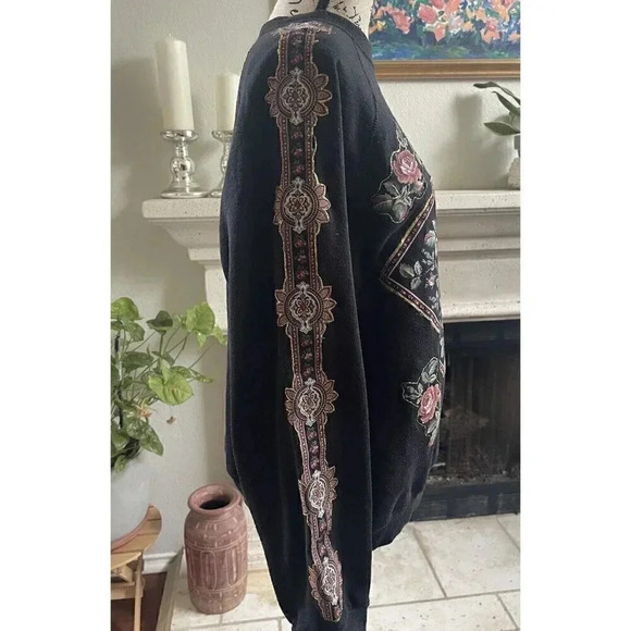 Tultex Sweats Appeals Vtg Black Pullover Rose Floral Size Large Made In USA - Picture 3 of 10